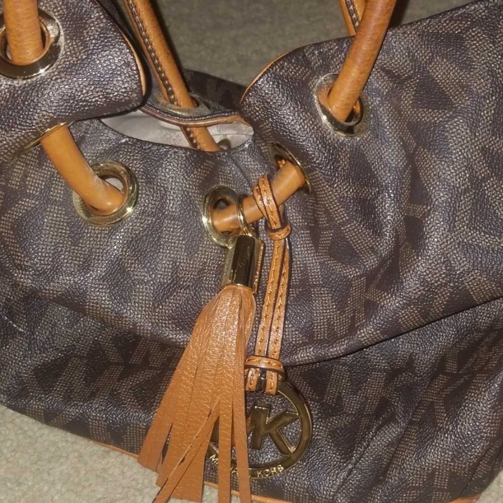 Purse - Picture 3 of 5